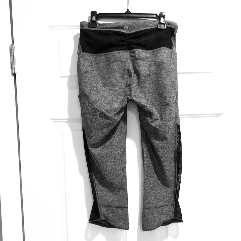 Lululemon crops size 8, only worn once